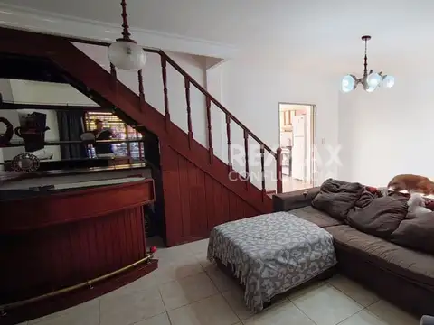 Casa 7 ambientes con 3 baños