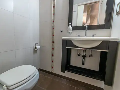 CASA VENTA 4 AMB  BARRIO MARINA VILLA LUZURIAGA