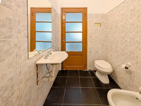 Casa 4 ambientes con 1 baño