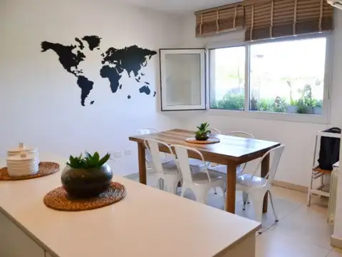 Depto Tipo Casa en Venta de 5 ambientes