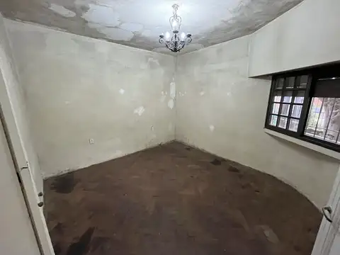 Depto Tipo Casa 2 ambientes con 1 baño