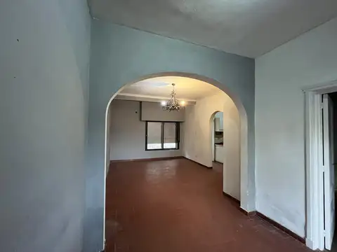 Coronel Bogado al 2100, E/ Independencia y Juramento