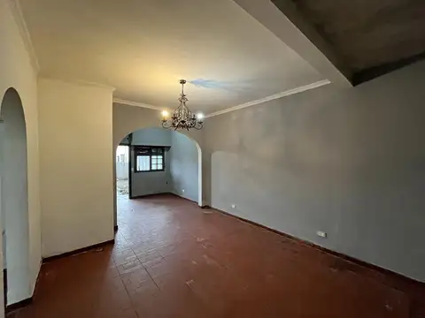 Depto Tipo Casa en Alquiler de 1 dormitorio