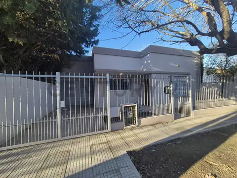 Casa en Venta en Villa Elisa, USD 145.000