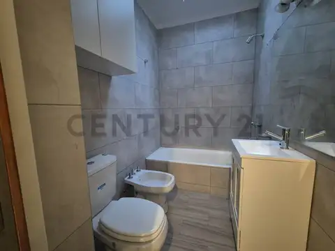 Casa en venta en Villa Elisa con dos dormitorios