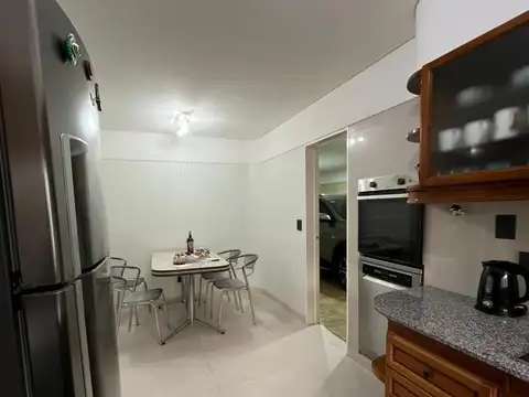 Casa 5 ambientes con 1 baño