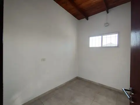 Depto Tipo Casa en Alquiler en Villa Adelina, $ 500.000