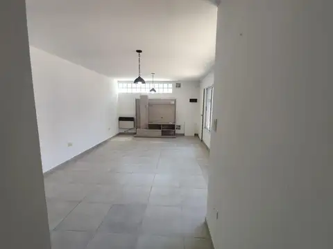 Depto Tipo Casa 2 ambientes con 1 baño