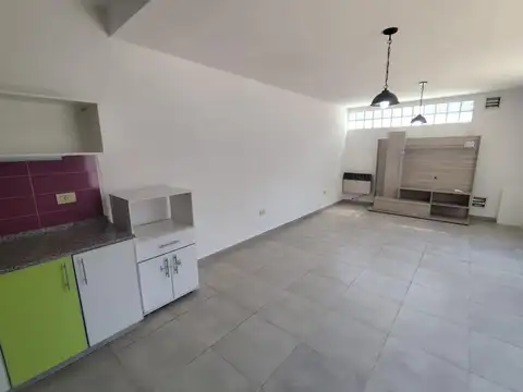 Depto Tipo Casa en Venta al Este