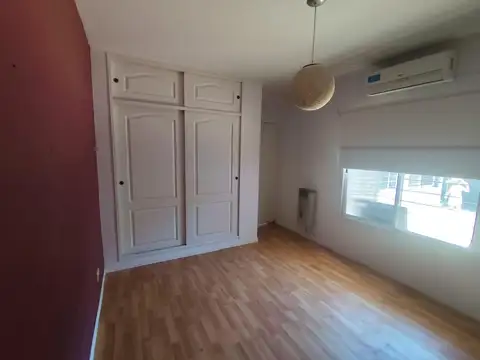 Depto Tipo Casa en Venta de 2 ambientes