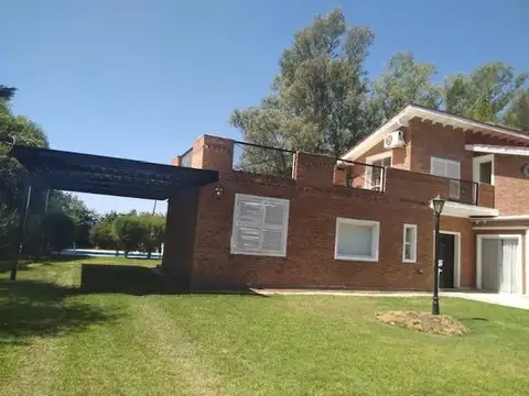 Casa  en Venta ubicado en Larena Country Club, Pilar, G.B.A. Zona Norte