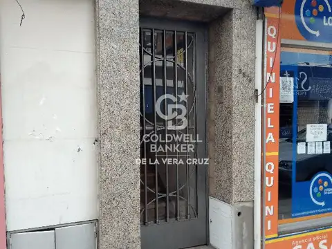 Propiedad en PA de tres dormitorios y amplia terraza con cochera - Microcentro