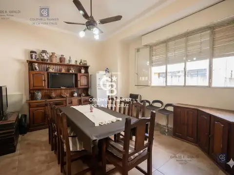 Casa en Venta con 1 cochera