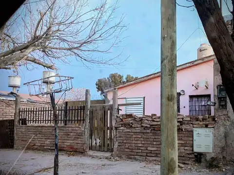 CASA A REFACCIONAR A  LA VENTA
