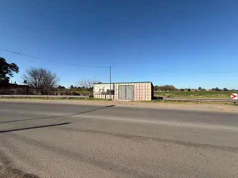 Casa 2 ambientes con 1 baño