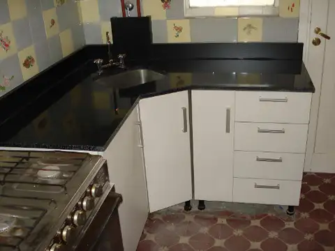 Departamento tipo casa en venta en Haedo sin expensas
