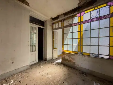 VENTA Casa 3 dorm a RECICLAR - La Plata
