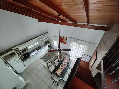 Casa y salón comercial en venta en Villa Elia ER