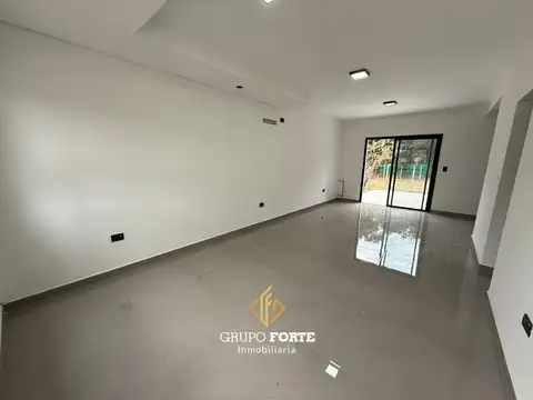 Casa en Alquiler de 3 dormitorios