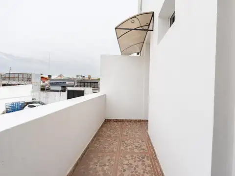 Depto Tipo Casa en Venta al Noreste