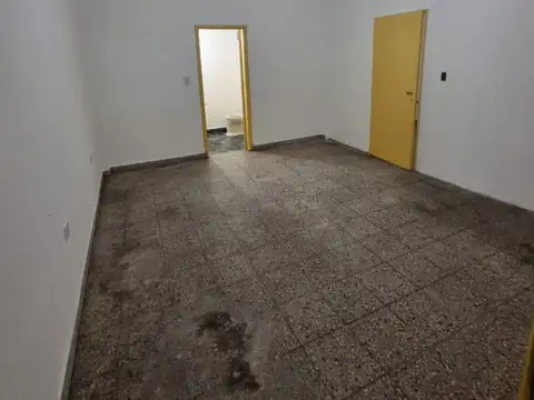 Locales En Alquiler Sobre Av. Sesquicentenario - Villa De Mayo