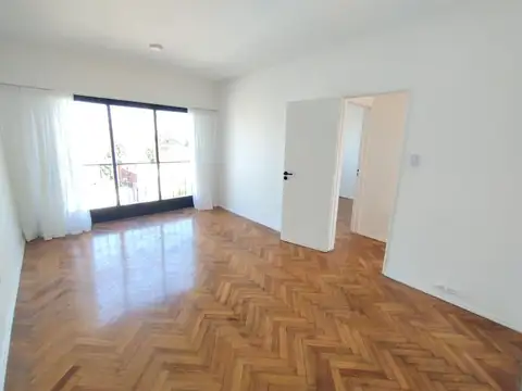 Nicasio Oroño 2300, Piso 4