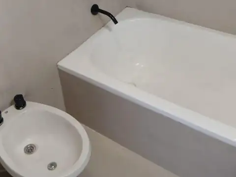 Venta Departamento 3 Ambientes al Frente Paternal