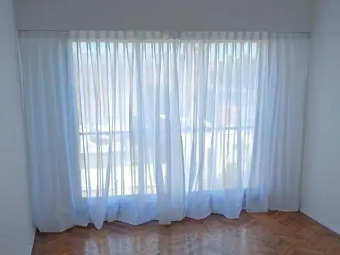 Nicasio Oroño 2300 , Piso 4