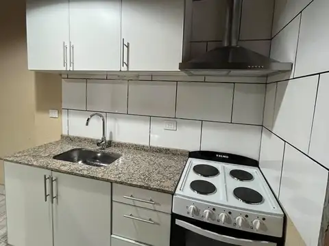 Depto Tipo Casa en Alquiler en San Andres, $ 700.000