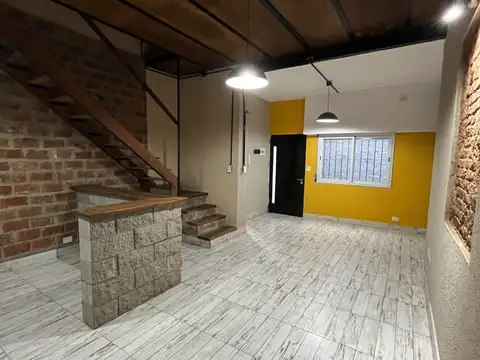 Depto Tipo Casa en Alquiler de 1 dormitorio
