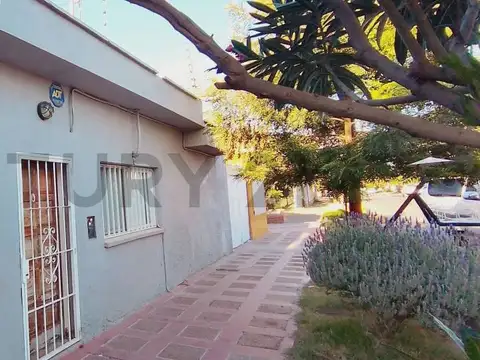 Century 21 López vende casa en Luzuriaga, Maipú
