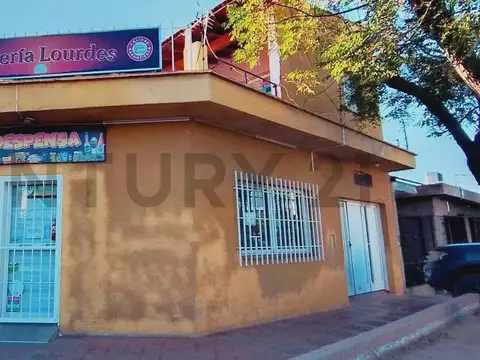 Domingo French y Víctor Hugo 800, Piso 0