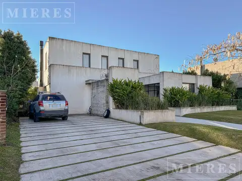 Casa en Venta en Barbarita, USD 550.000
