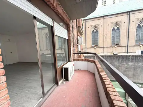 Departamento monoambiente con Balcón en Venta - Recoleta