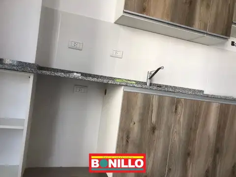 Departamento en Alquiler en Villa del Parque, $ 700.000