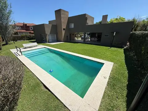 Impresionante Vivienda en Venta en Indio Cua Country Club