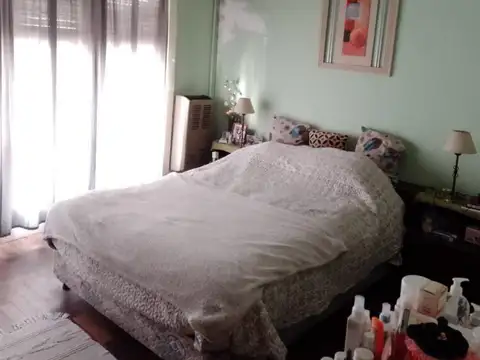 Departamento 6 ambientes con 5 baños