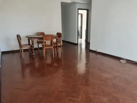 Departamento en Alquiler de 4 ambientes