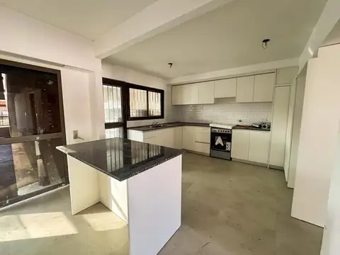 Casa en Alquiler de 4 dormitorios