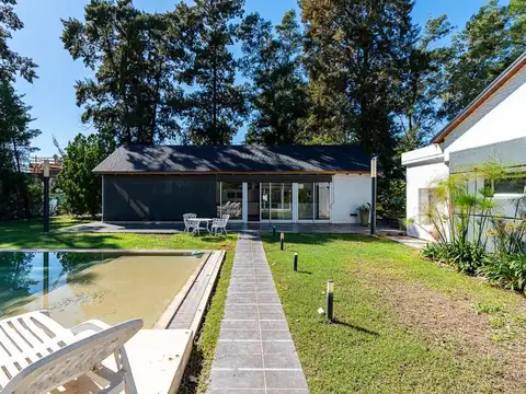 Casa 7 ambientes con 2 baños