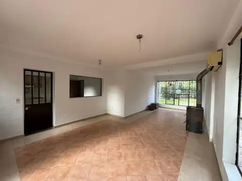 VENTA CASA 4 AMBIENTES EN LOMA VERDE, APTO CREDITO
