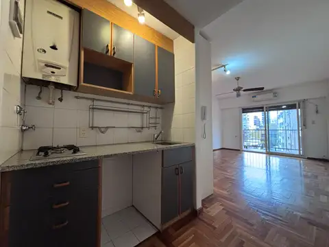 Julián Álvarez 2300, Piso 4