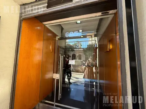 Oficina en Alquiler al Este
