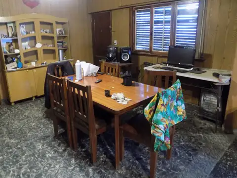 Casa 4 ambientes con 1 baño