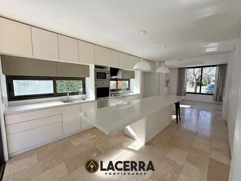 Casa en Venta al Noreste