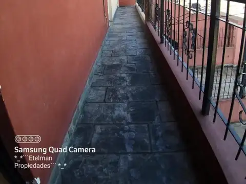 Morón 200 , Piso 1