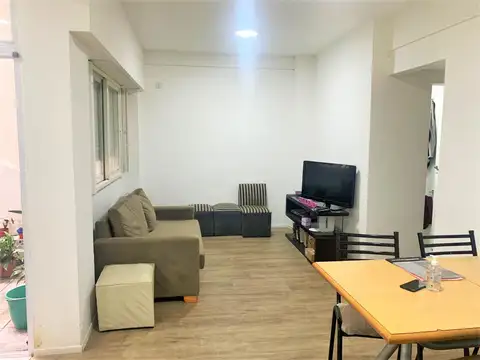 T Espora 100, Piso 1