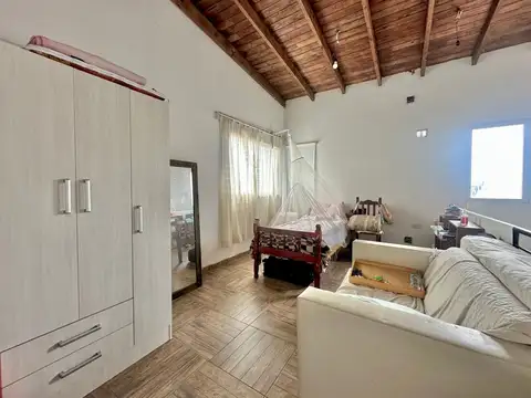 Casa 2 ambientes con 1 baño