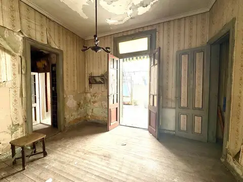 Casa 5 ambientes con 2 baños
