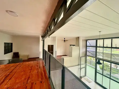 VENTA · Frente Parque Sarmiento — PH 4 amb · Tríplex · Terraza 20 m² · 3 dorm · Muy luminoso